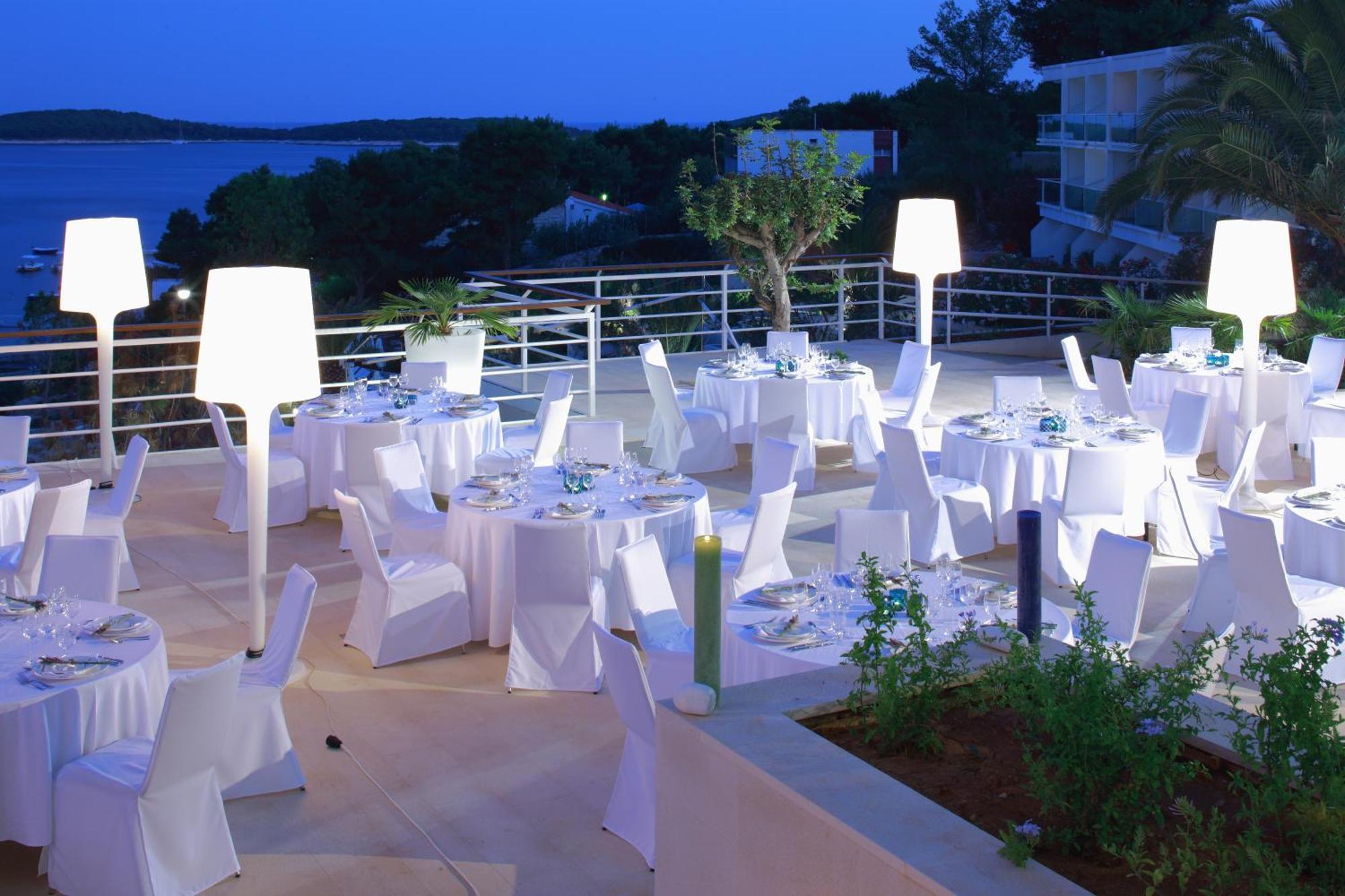 Amfora Hvar Grand Beach Resort Hvar Town Exterior foto
