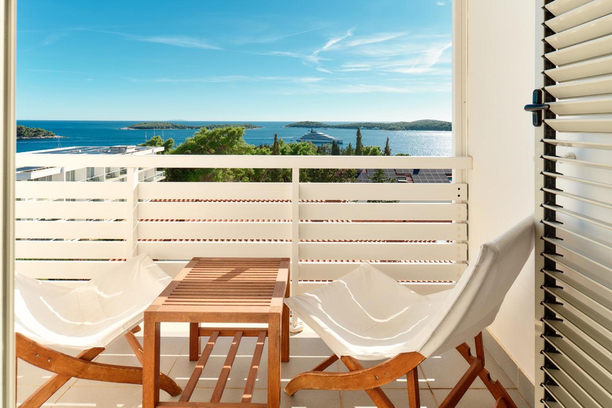 Amfora Hvar Grand Beach Resort Hvar Town Exterior foto