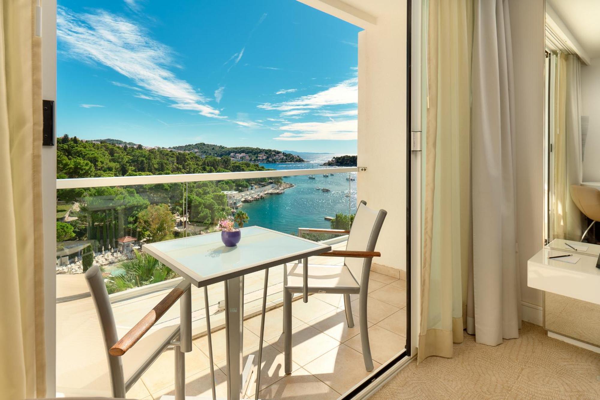 Amfora Hvar Grand Beach Resort Hvar Town Exterior foto